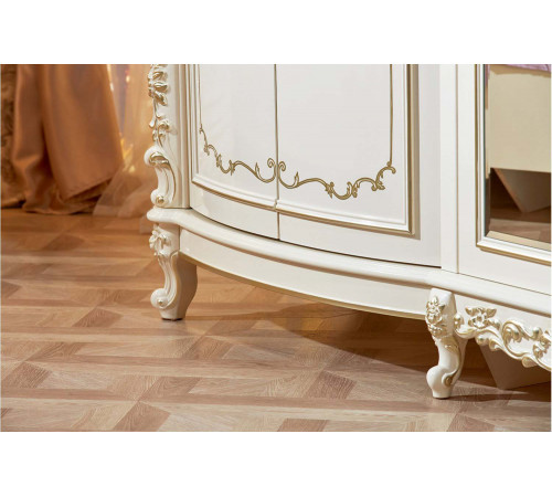 Спальня Версаль (крем) 6-ти дверный шкаф